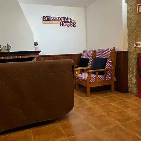 Benedita's House * Capinha